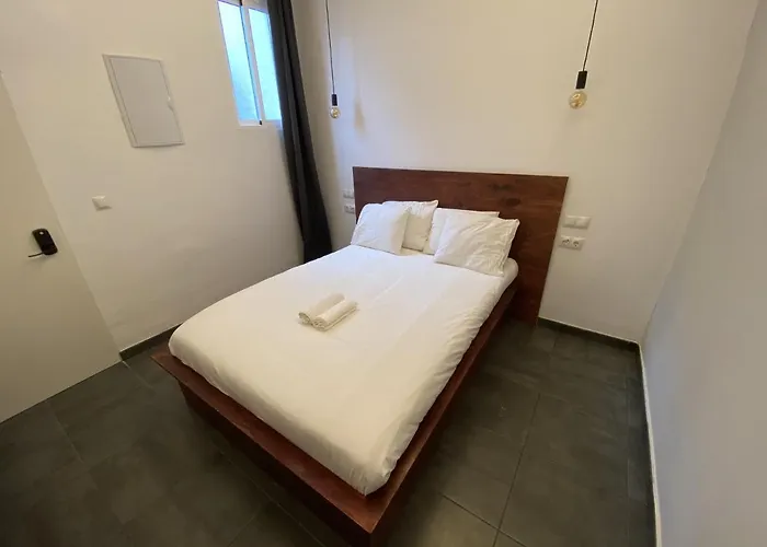 Compass House بيت شباب لاس بالماس دي غران كاناريا