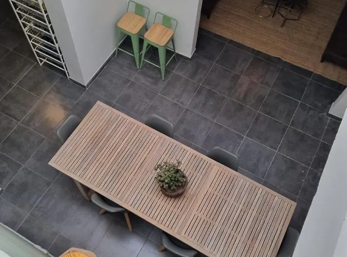 Albergue Compass House